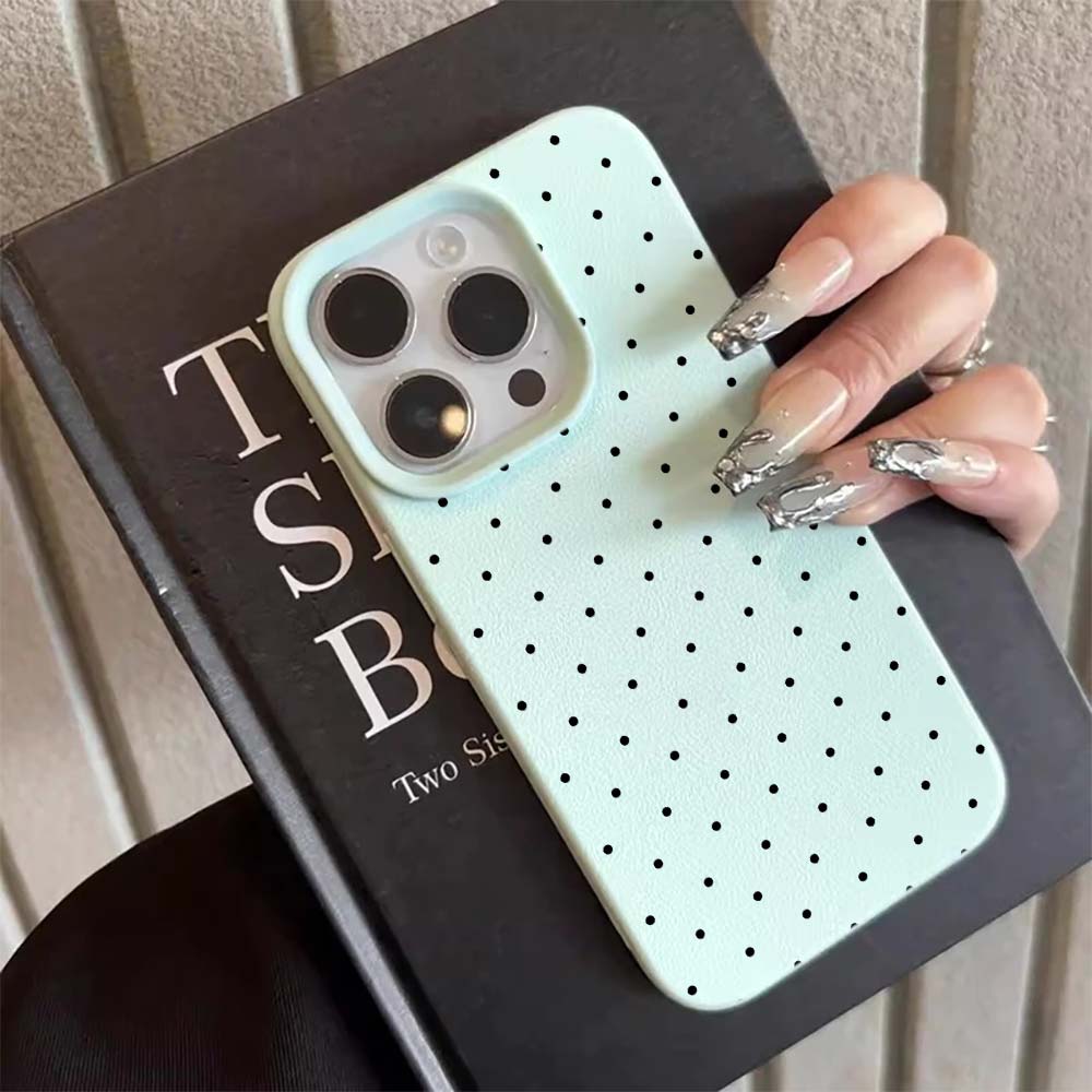 ミニマルな水玉模様のiPhoneケース iPhone 17  - Phone Cases Xr Iphone のレビューと価格